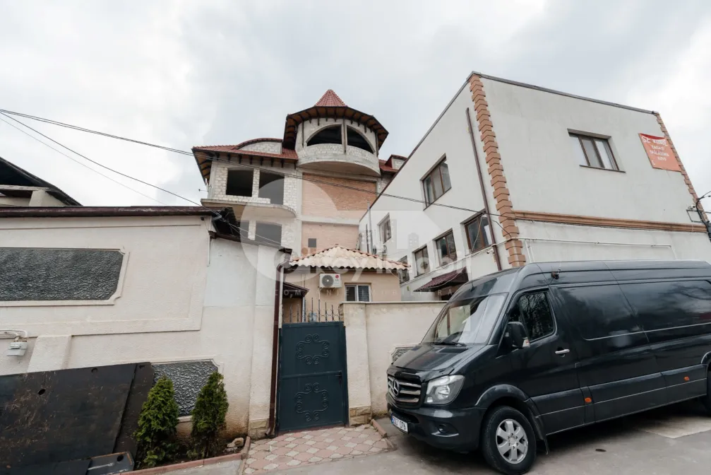 Casă, Buiucani, ION LUCA CARAGIALE