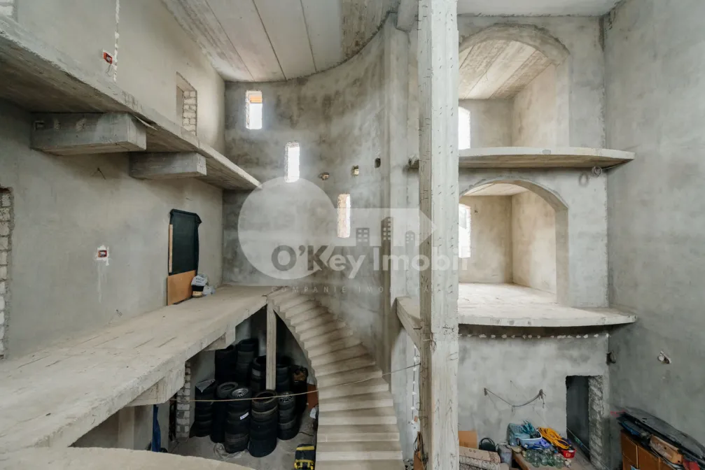 Дом, Буюканы, ИОН ЛУКА КАРАДЖАЛЕ