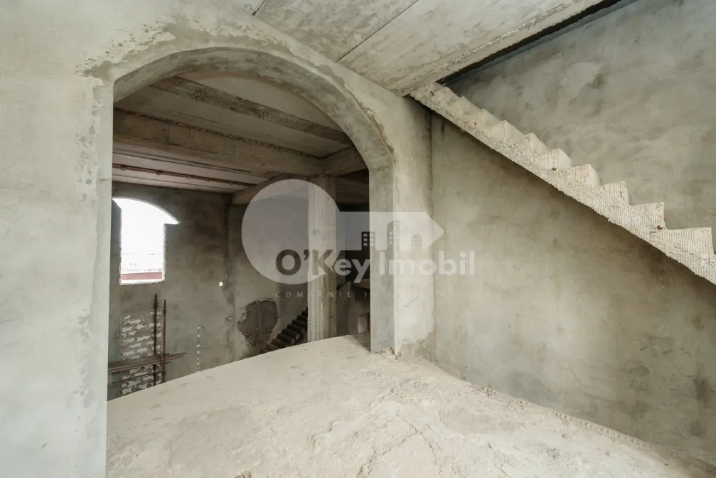 Дом, Буюканы, ИОН ЛУКА КАРАДЖАЛЕ