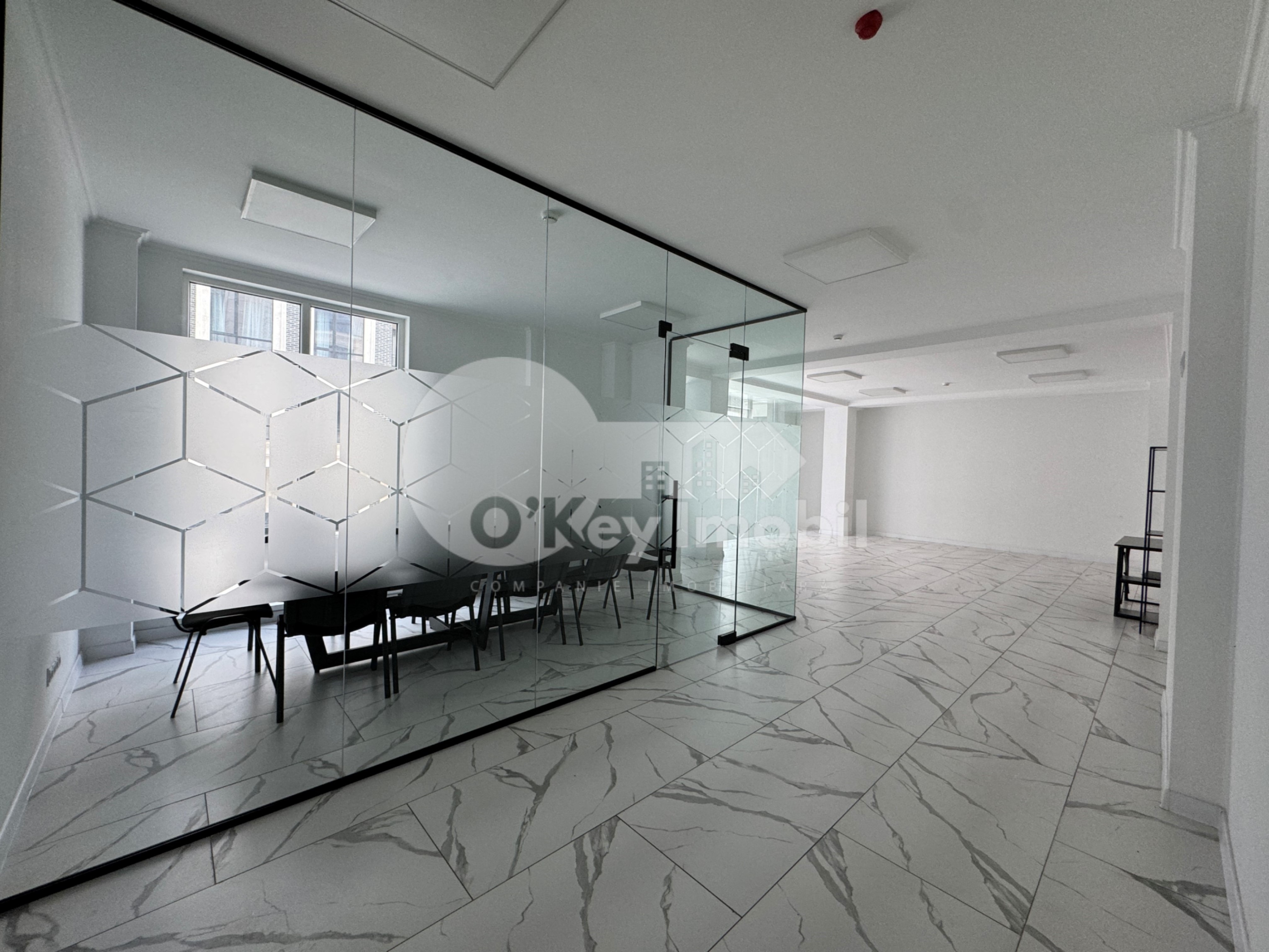 Офис, Центр, МИХАЙ ЕМИНЕСКУ