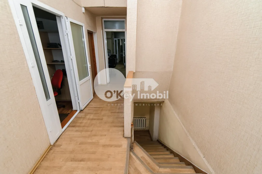 Офис, Центр, 31 АВГУСТА