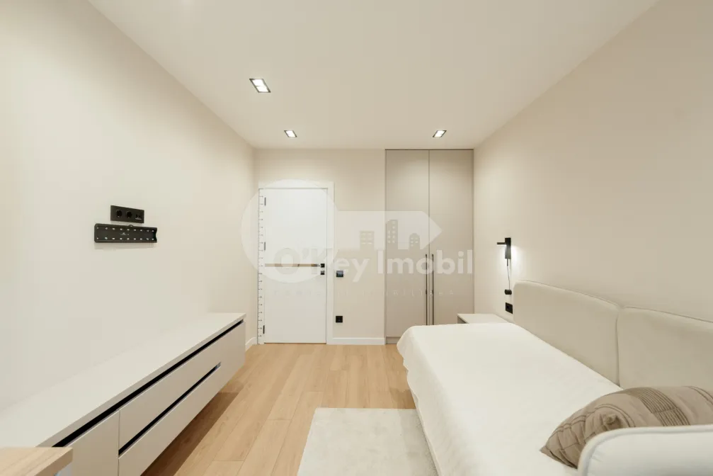 Apartament, Buiucani, IOANA RADU