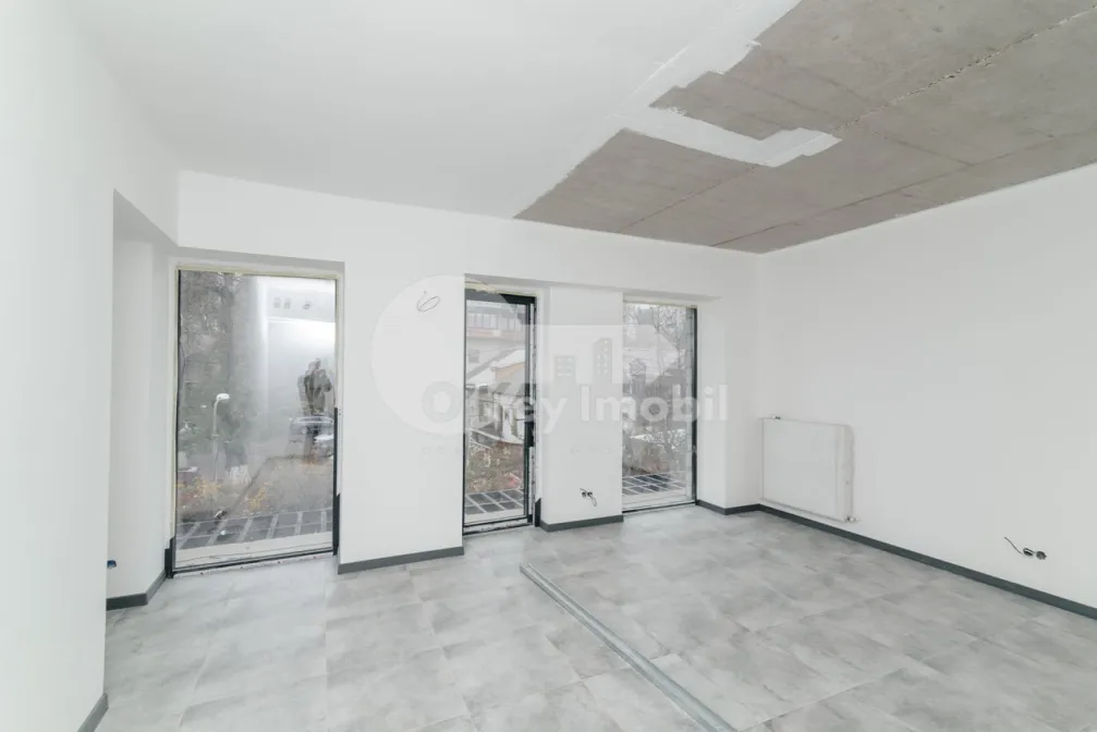 Oficiu, Centru, COLUMNA