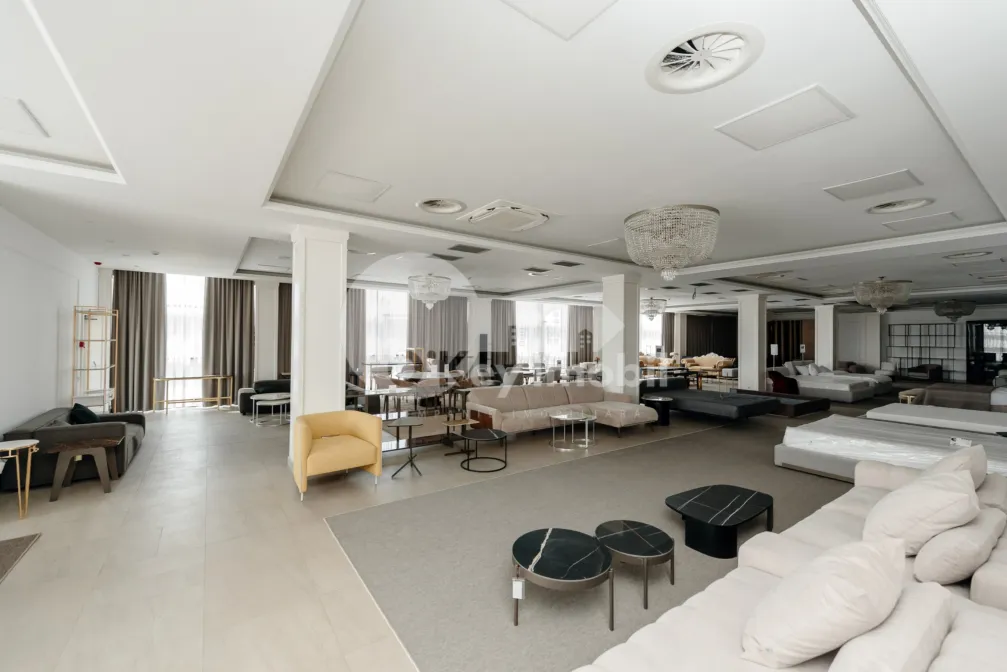 Spațiu comercial, Buiucani, ȘOS. BALCANI