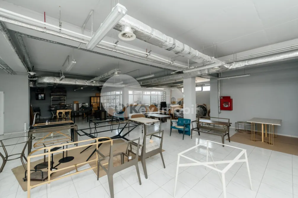 Spațiu comercial, Buiucani, ȘOS. BALCANI