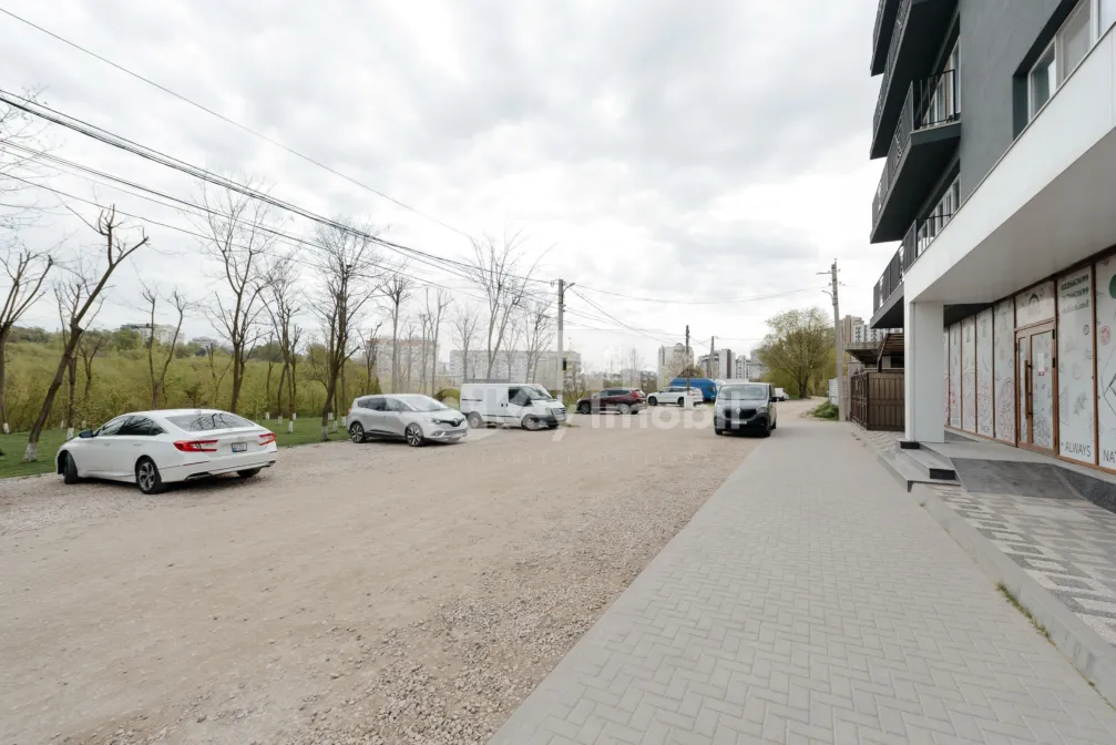 Spațiu comercial, Râșcani, PIETRĂRIEI