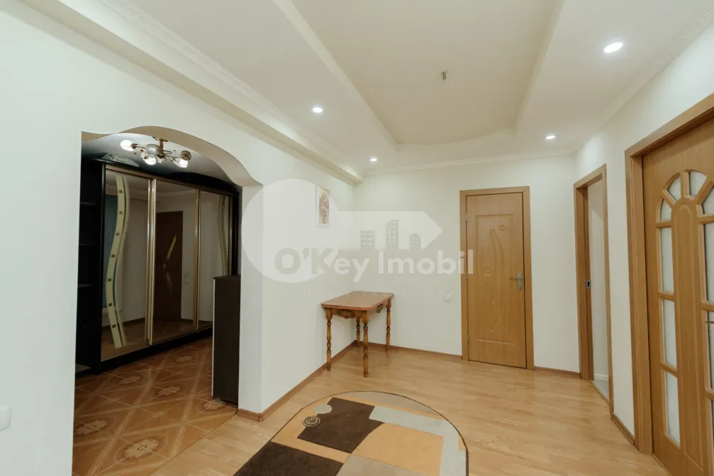 Apartament, Poșta Veche, IAZULUI