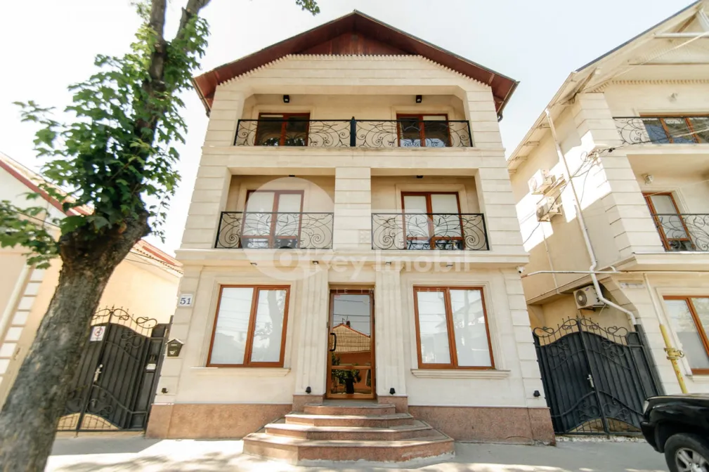 Oficiu, Centru, ALESSANDRO BERNARDAZZI