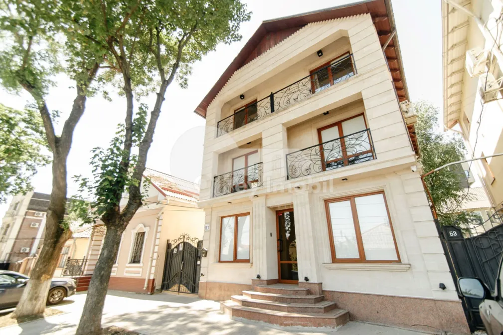 Oficiu, Centru, ALESSANDRO BERNARDAZZI