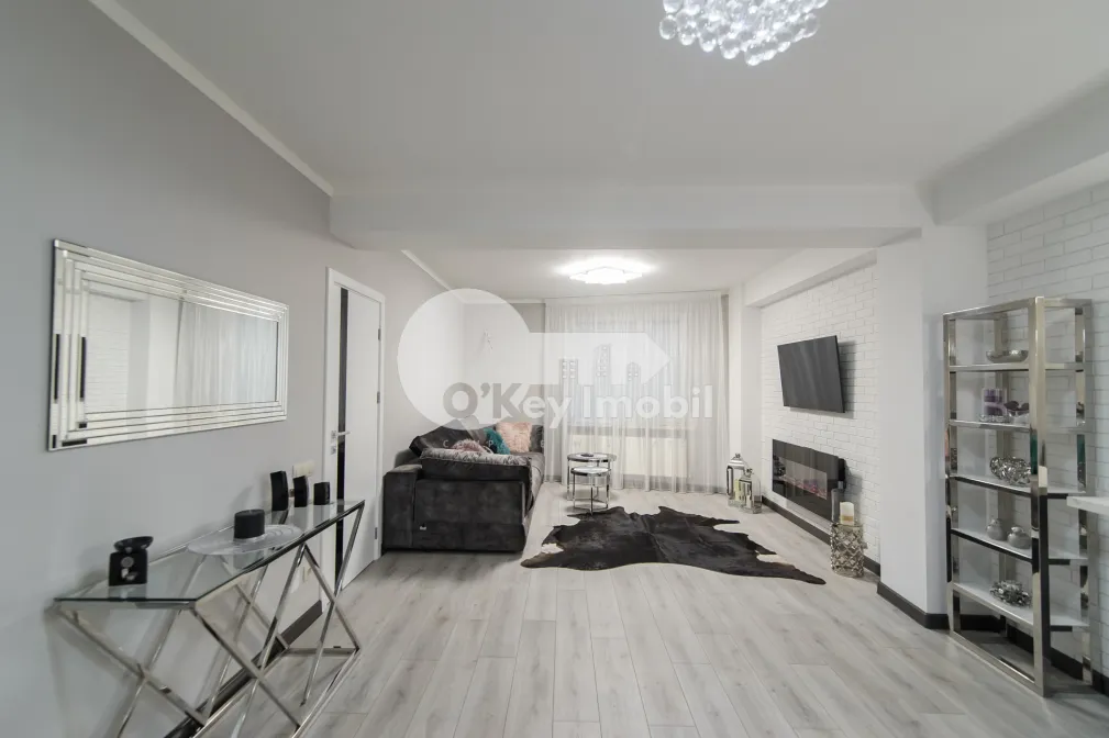 Apartament, Centru, MELESTIU
