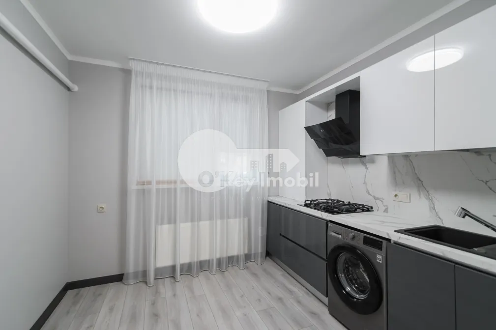 Apartament, Centru, MELESTIU