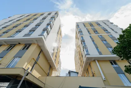 Apartament, STRĂȘENI