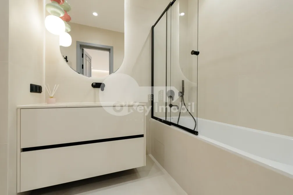 Apartament, Buiucani, VASILE LUPU