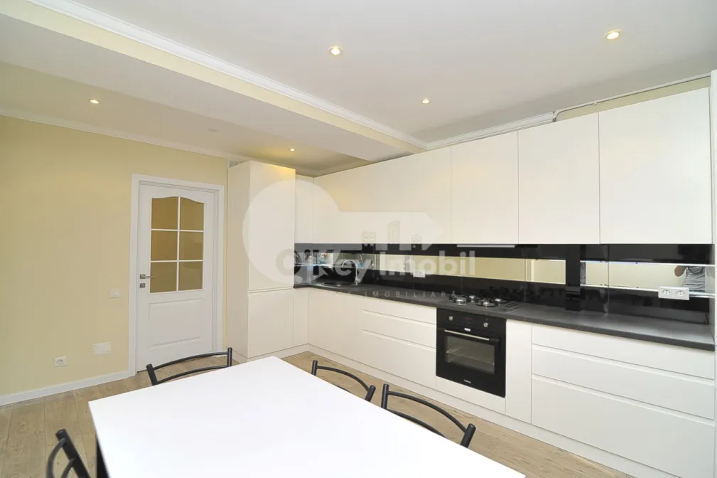 Apartament, Buiucani, MUȘATINILOR