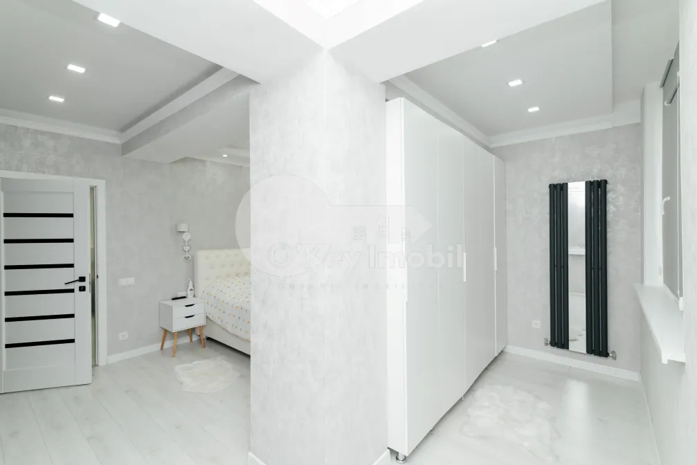 Apartament, Centru, ROMANĂ
