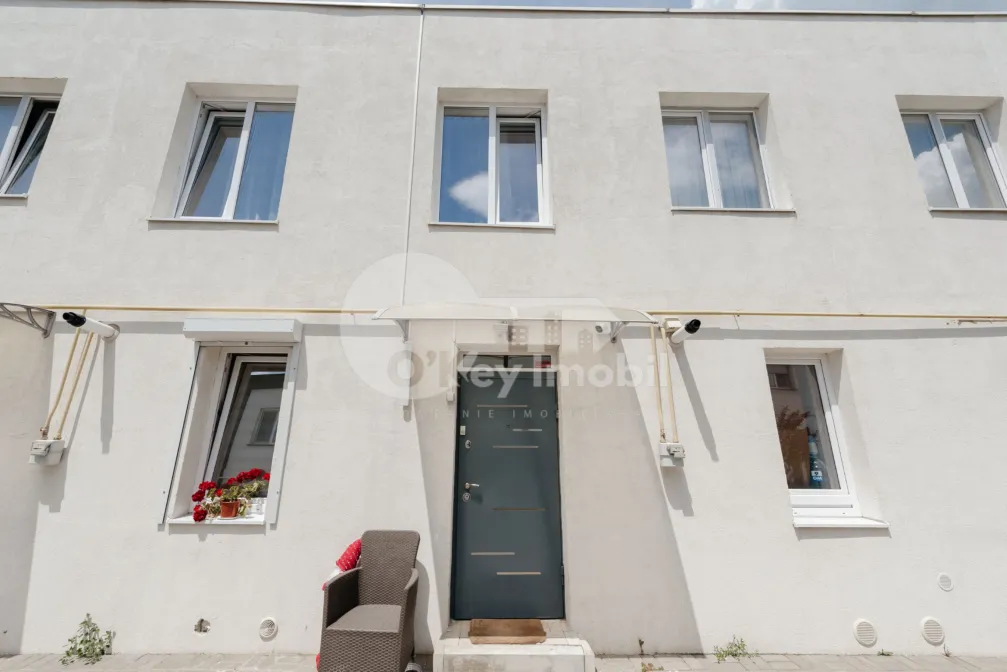 Townhouse, COLONIȚA