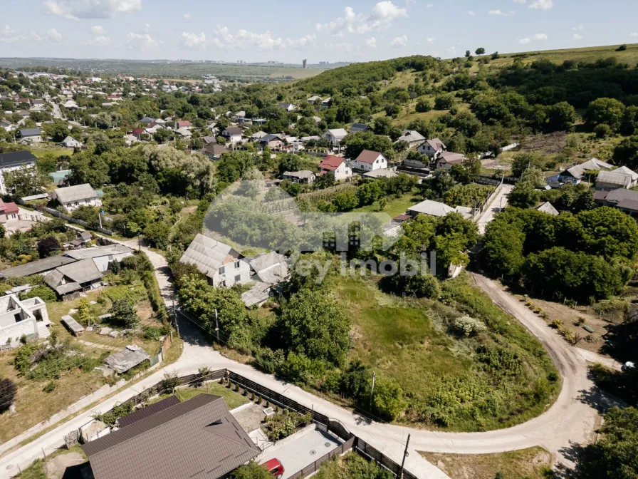 Teren, SOCITENI
