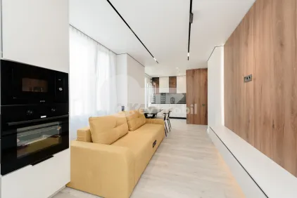Apartament, Durlești, REGINA ELISABETA