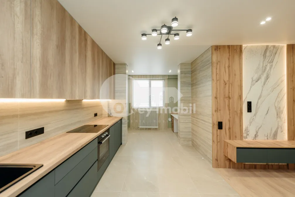 Apartament, STRĂȘENI