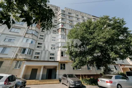 Apartament, STRĂȘENI
