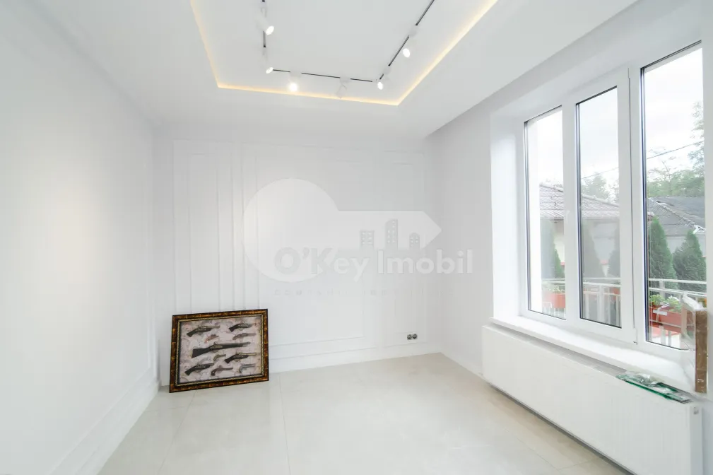 Casă, Centru, CIOCÂRLIEI