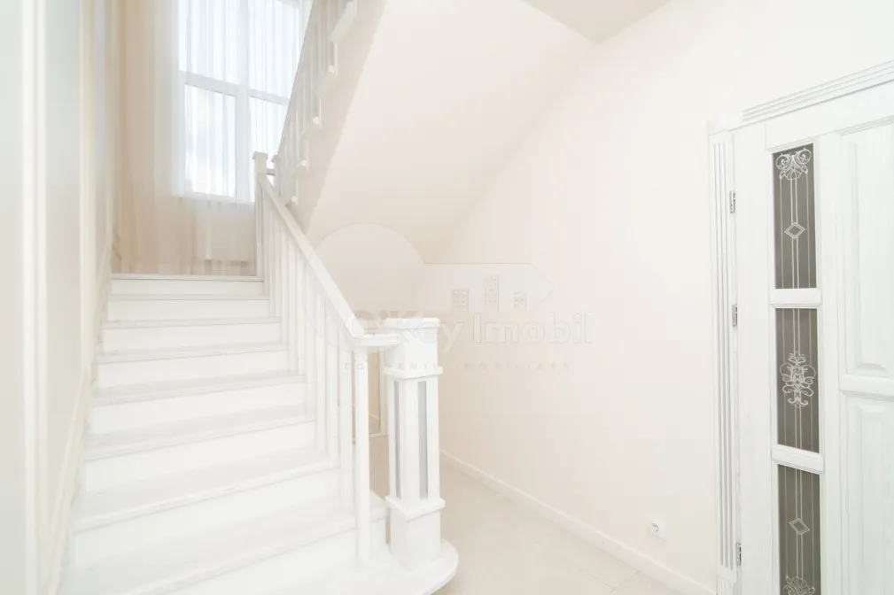 Casă, Centru, CIOCÂRLIEI