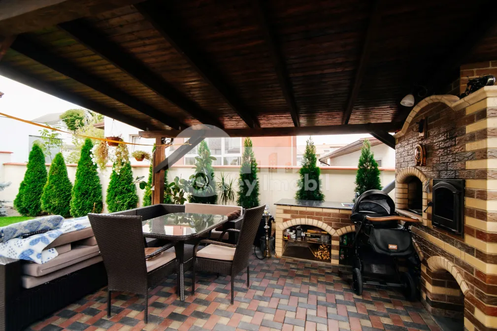 Casă, Centru, CIOCÂRLIEI