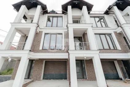 Townhouse, Durlești, STR-LA VOVINȚENI