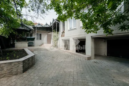 Casă, PERESECINA