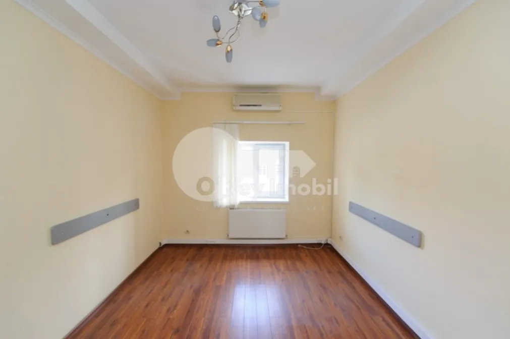 Spațiu comercial, Centru, 31 AUGUST