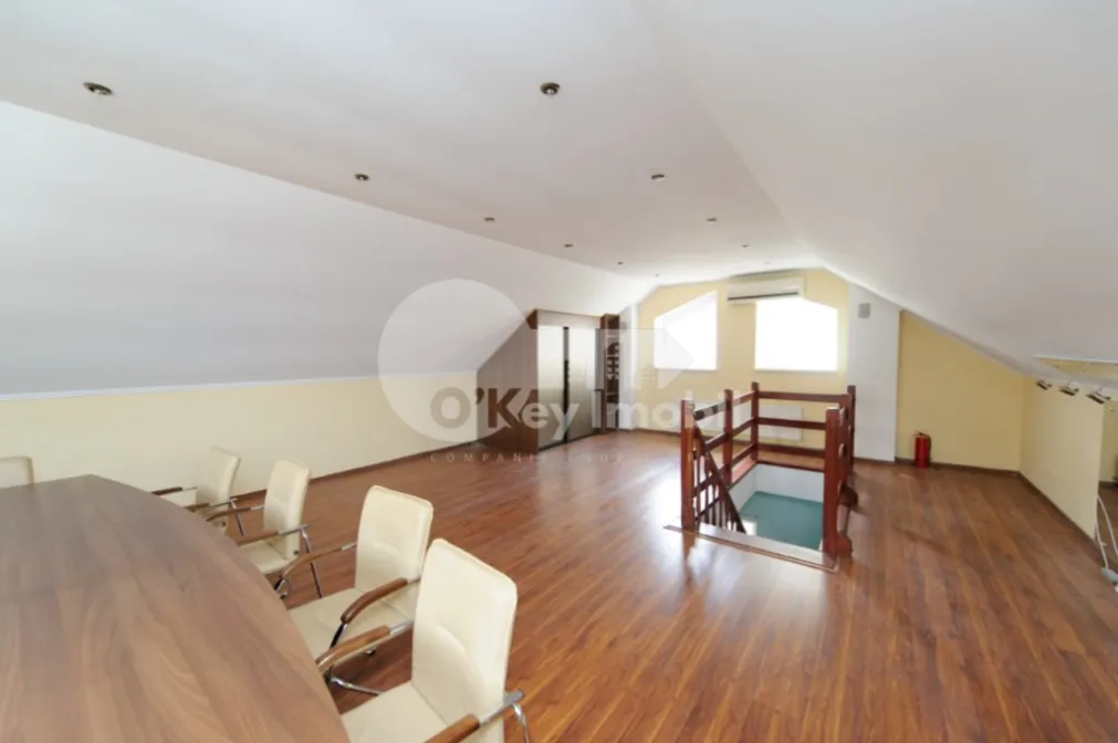 Spațiu comercial, Centru, 31 AUGUST