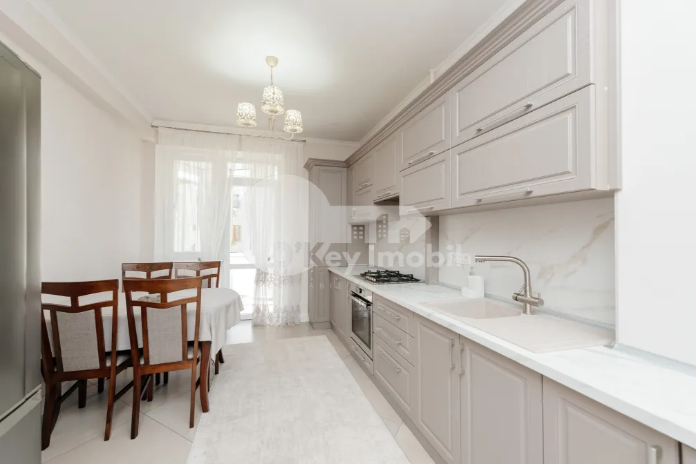 Apartament, Centru, ALEXANDRU VLAHUȚĂ