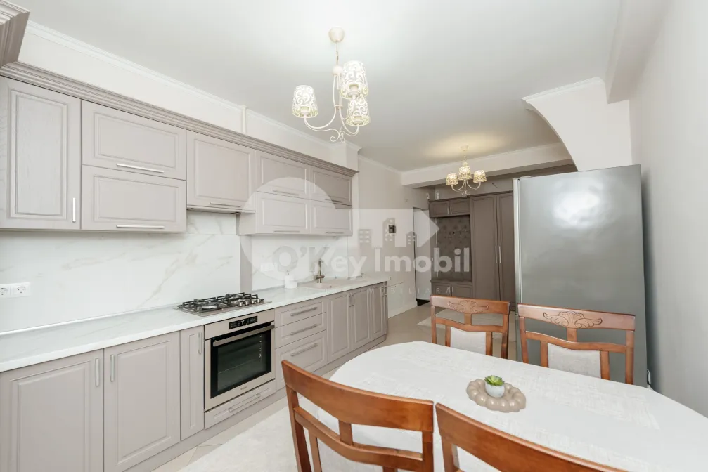 Apartament, Centru, ALEXANDRU VLAHUȚĂ