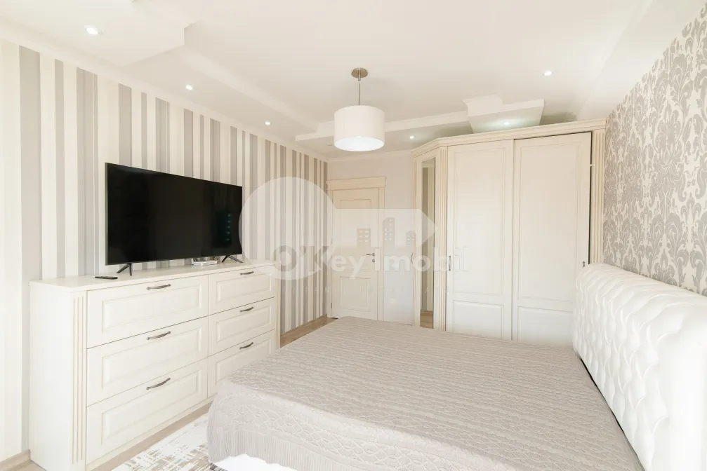 Apartament, Centru, MELESTIU