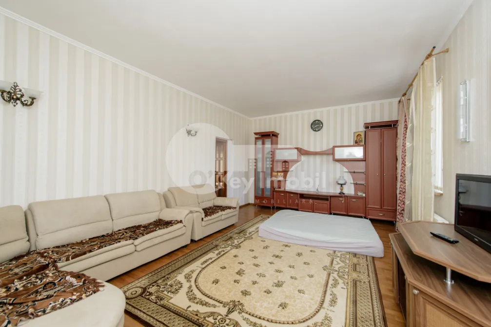 Casă, Durlești, VASILE ALEXANDRI