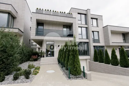 Casă, Botanica, PĂȘUNILOR