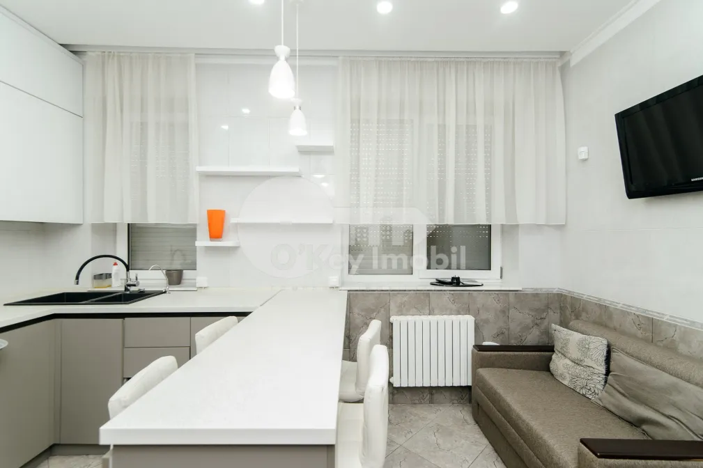 Casă, Botanica, CETATEA ALBĂ