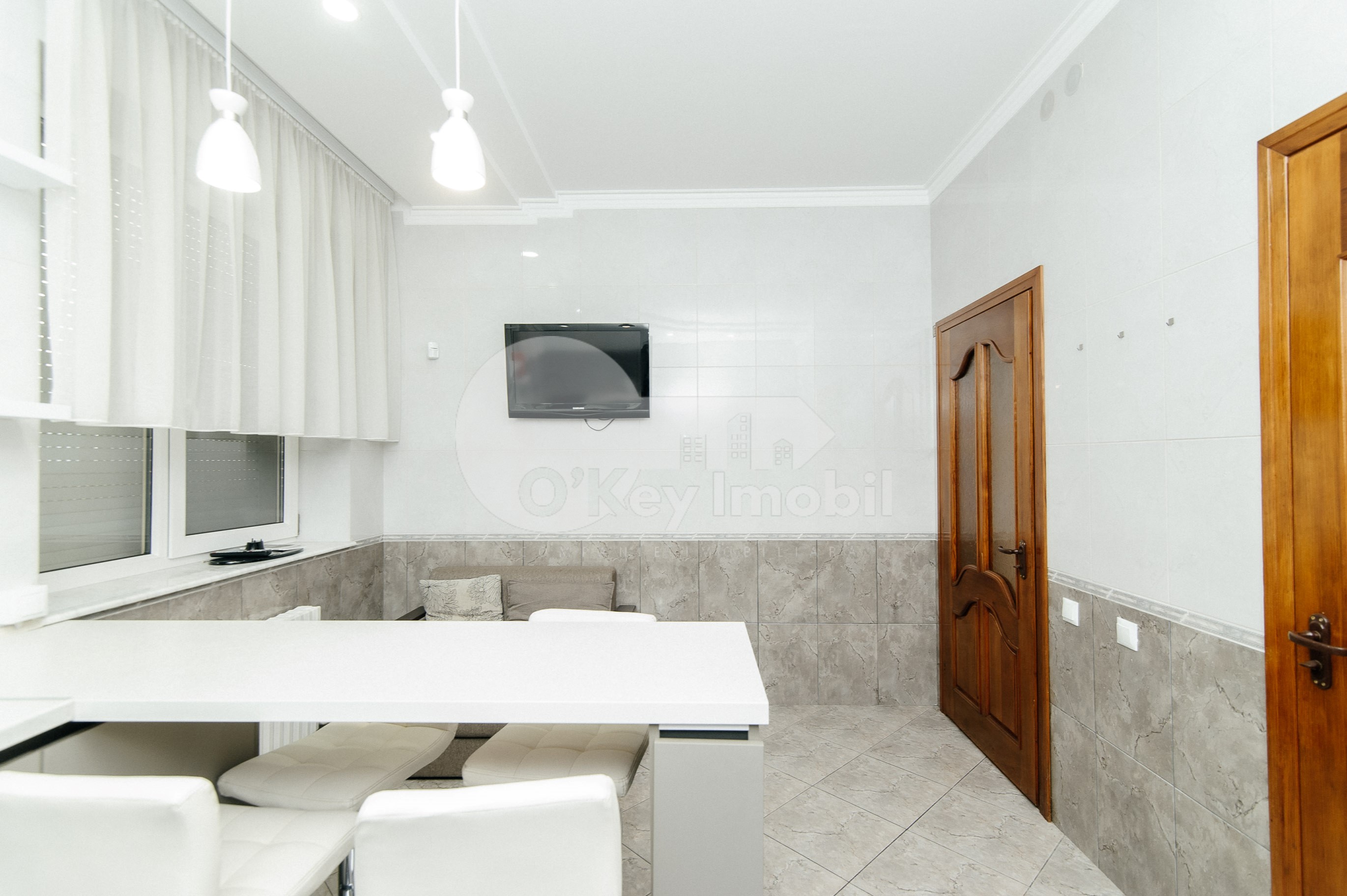 Casă, Botanica, CETATEA ALBĂ