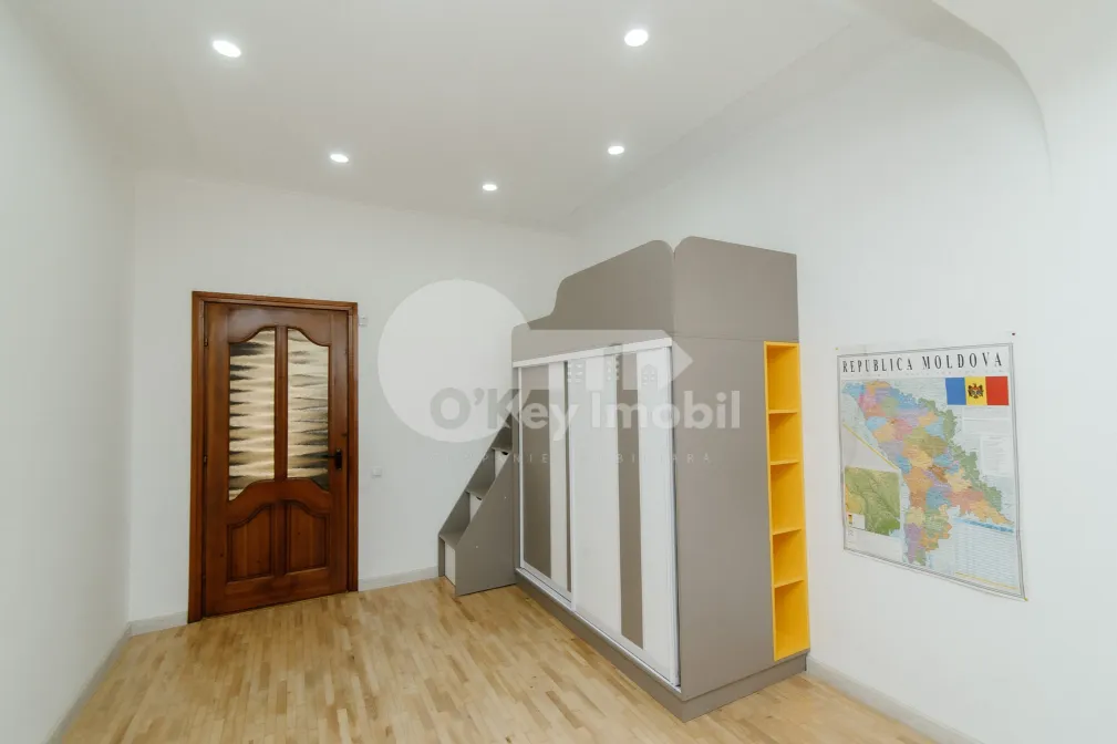 Casă, Botanica, CETATEA ALBĂ