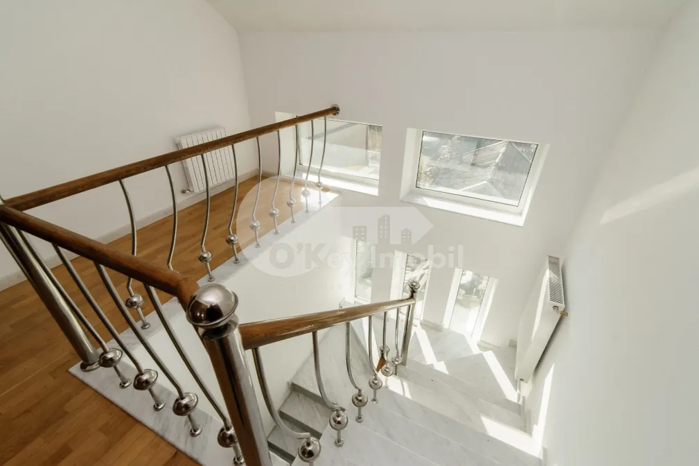 Casă, Botanica, CETATEA ALBĂ