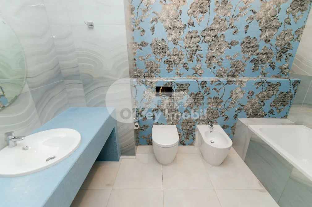 Квартира, Центр, А. МАТЕЕВИЧ