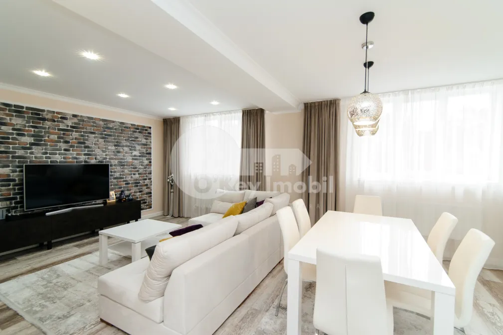 Apartament, Centru, MELESTIU