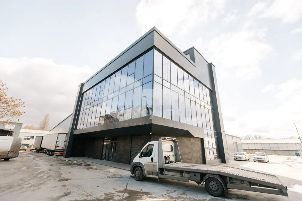 Офис, Чеканы, УЗИНЕЛОР