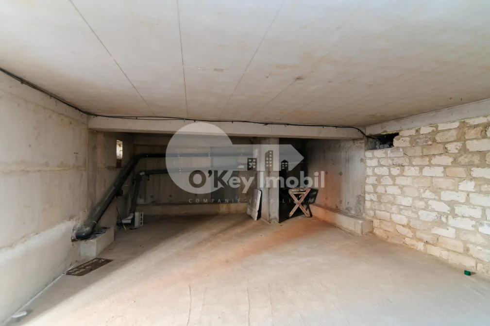 Spațiu comercial, Centru, VALEA TRANDAFIRILOR