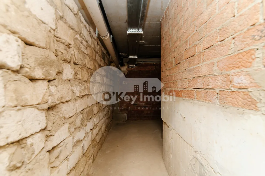 Spațiu comercial, Centru, VALEA TRANDAFIRILOR