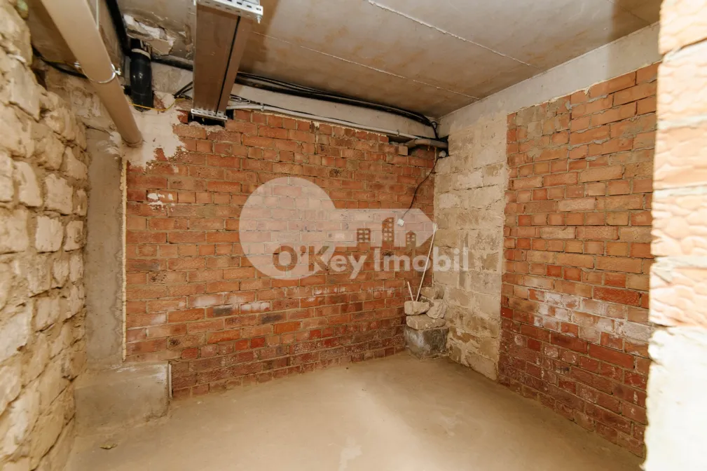 Spațiu comercial, Centru, VALEA TRANDAFIRILOR