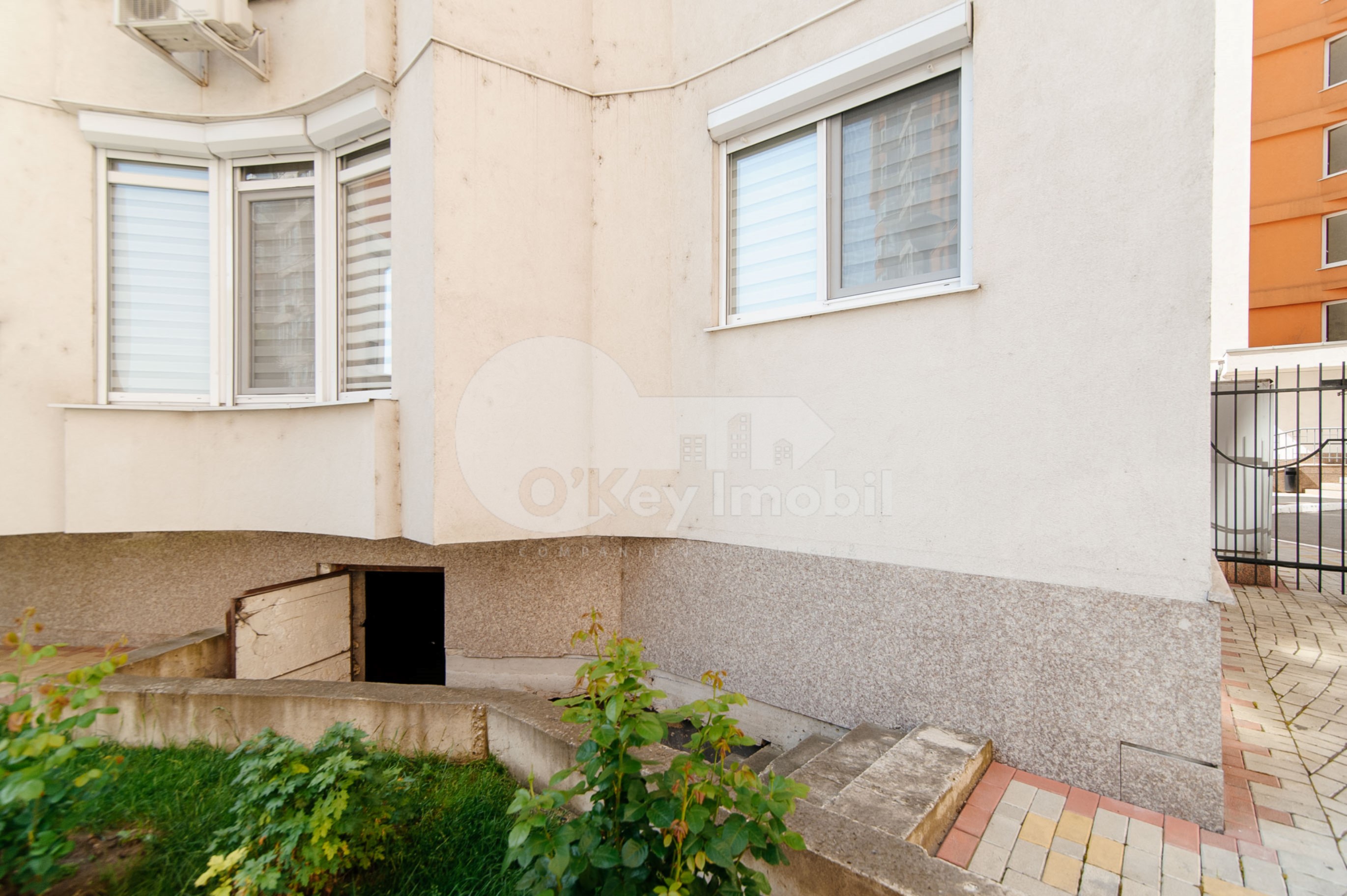 Spațiu comercial, Centru, VALEA TRANDAFIRILOR