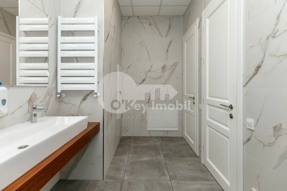 Oficiu, Centru, PETRU MOVILĂ