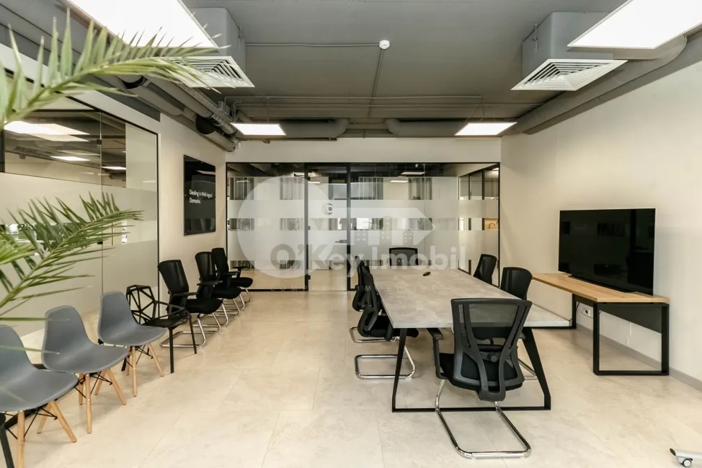 Oficiu, Centru, PETRU MOVILĂ