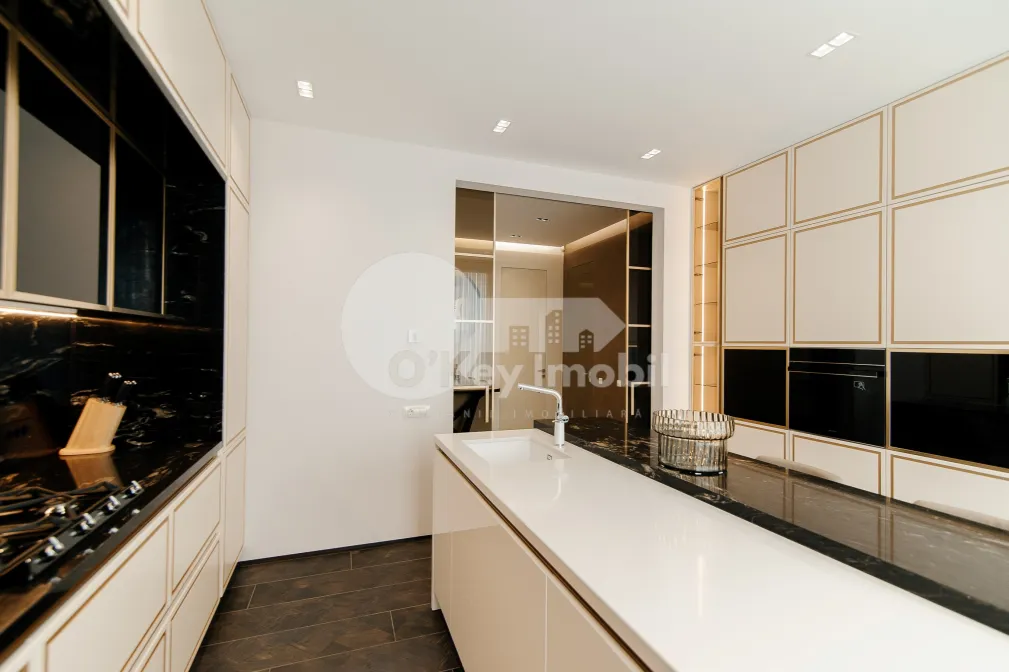 Penthouse, Centru, TIGHINA